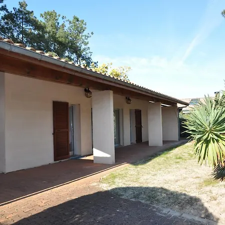Vila Spacieuse Avec Grand Jardin 2103