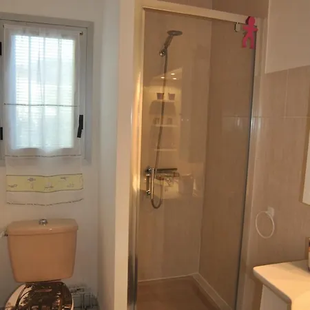 Spacieuse Avec Grand Jardin 2103 Vila *